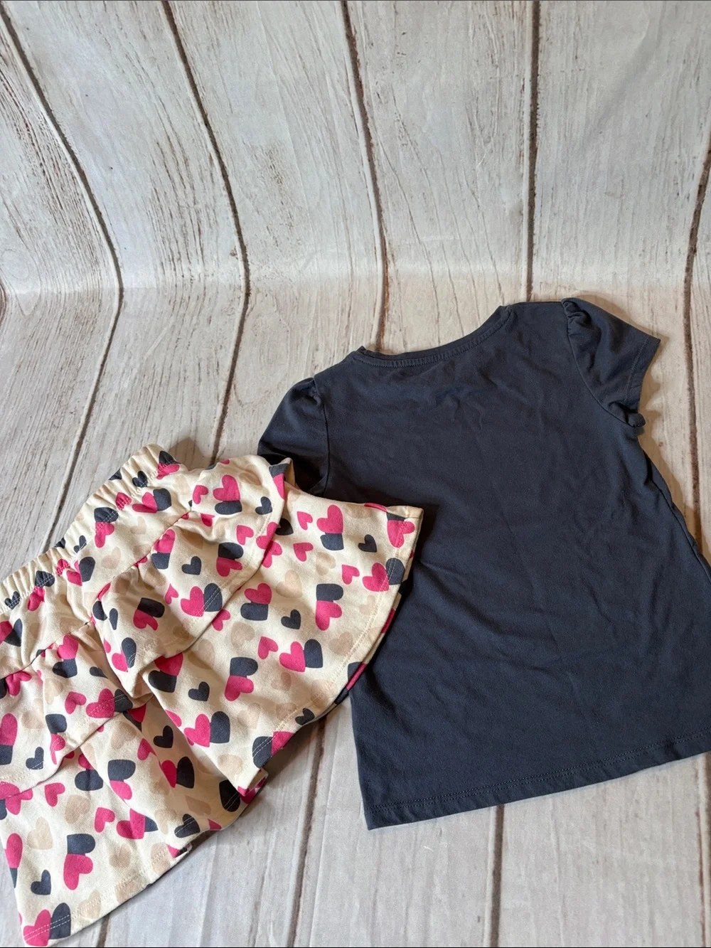 Unicorns & Hearts 2 Piece Skort and Top Set Size 6